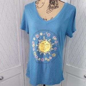 Modern Lux V-neck tee